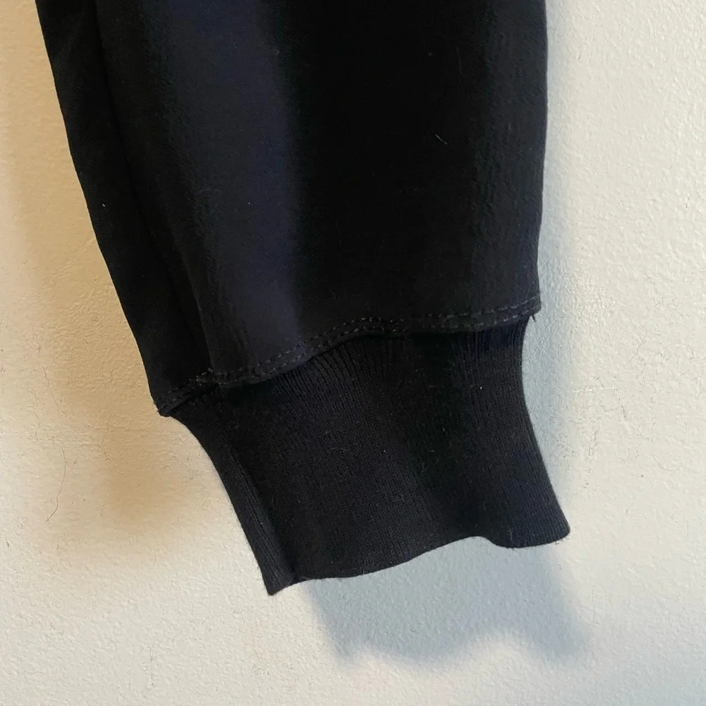 Aritzia Wilfred Buffon Black Jogger Pants With Side Red Stripes - XS - Picture 4 of 9